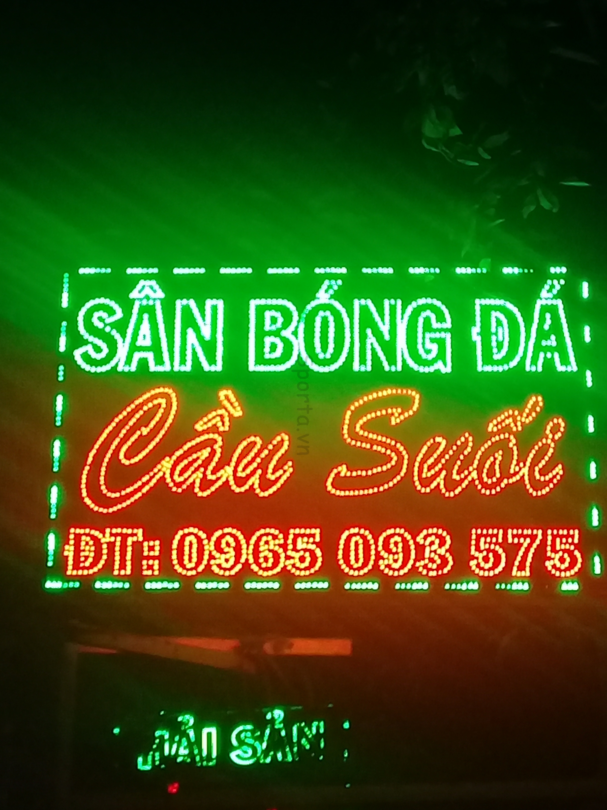 Hình ảnh sân sân bóng đá cầu suối Q12