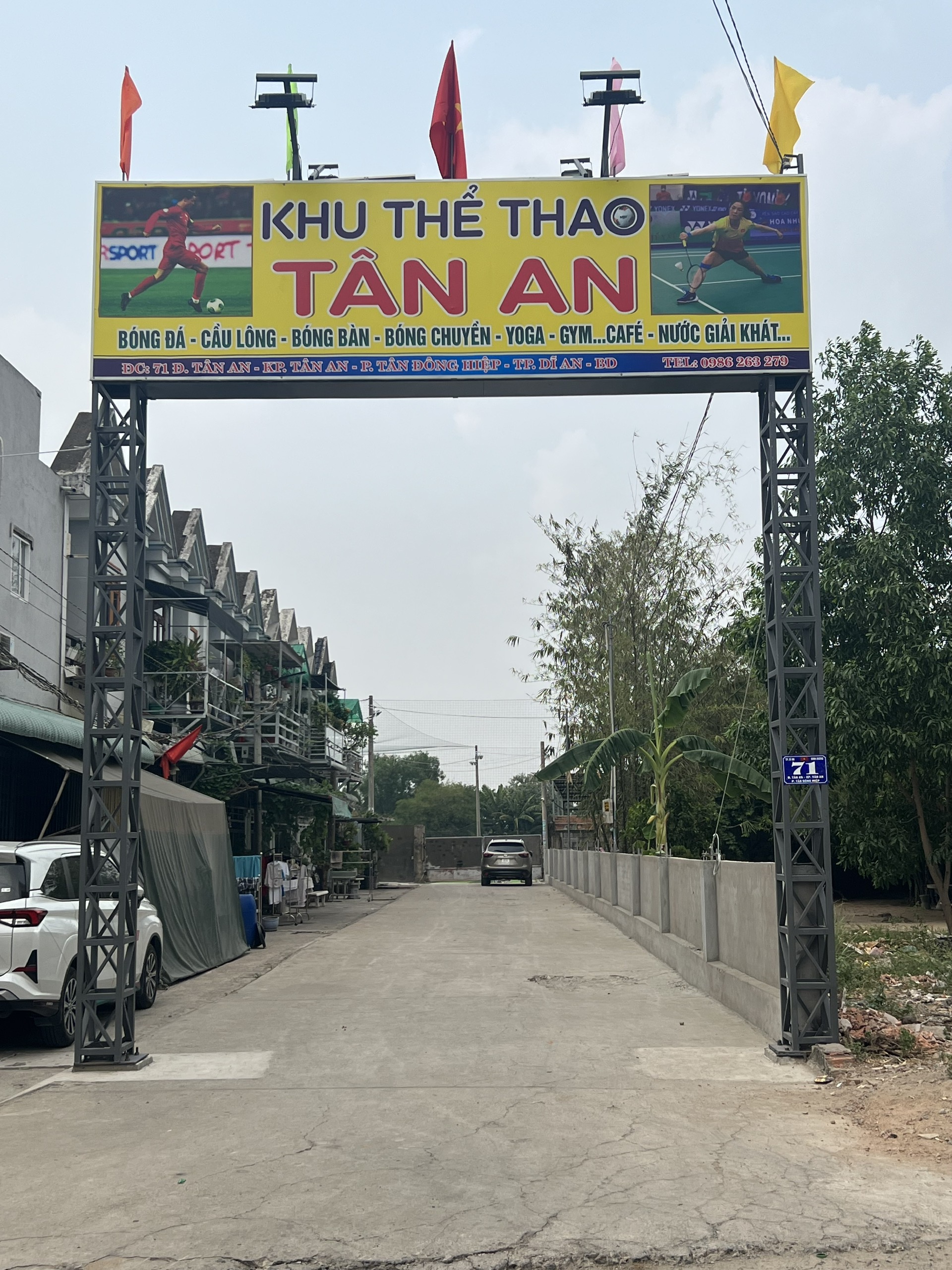 Hình ảnh sân Sân bóng Tân An